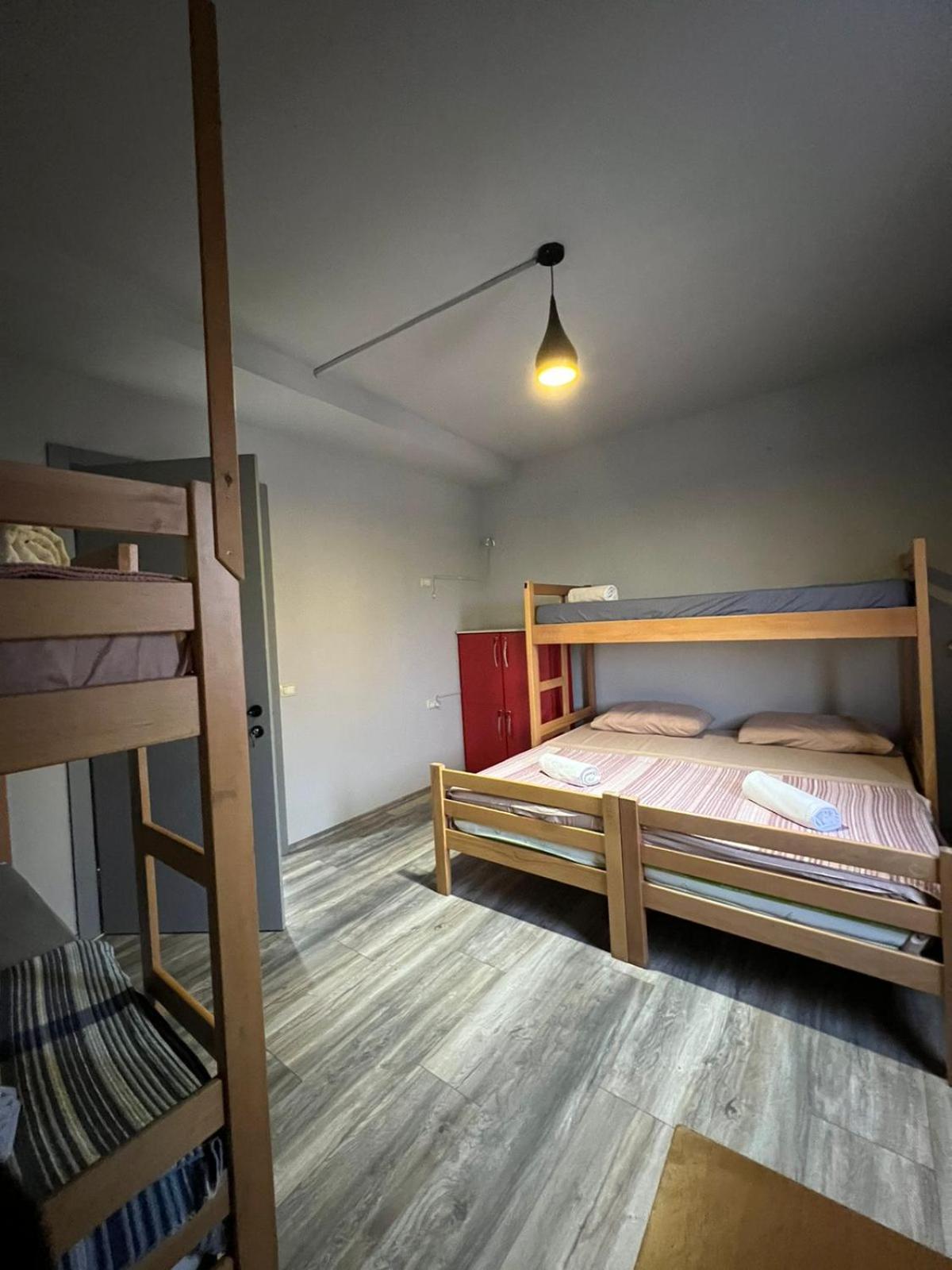 The Rooftop Hostel Shkodra Zimmer foto